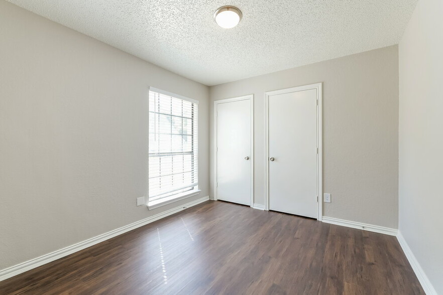 Building Photo - 907 Cedar Run Dr