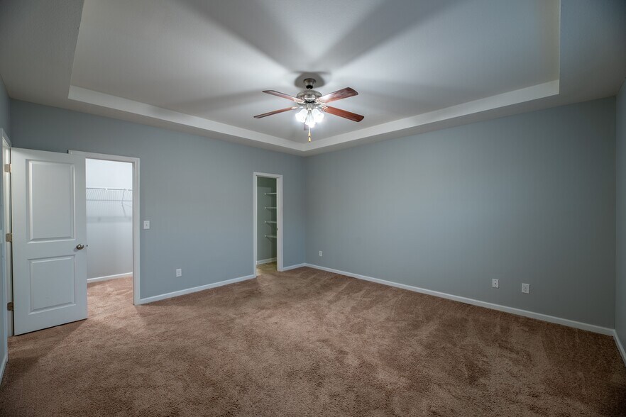 Building Photo - 808 Derby Downs Ct
