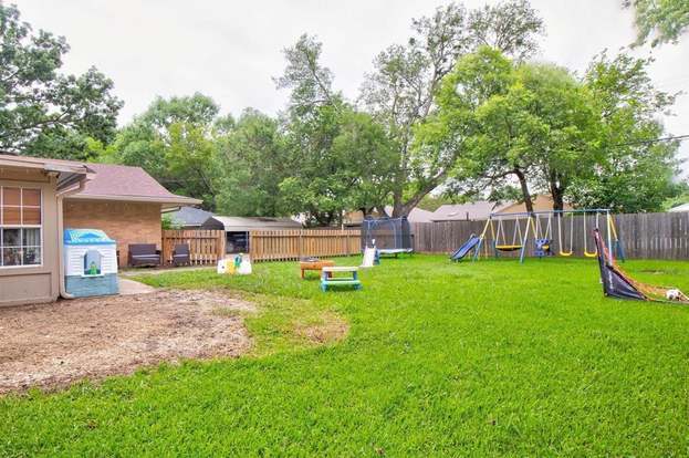 Building Photo - 1405 Yarborough Dr