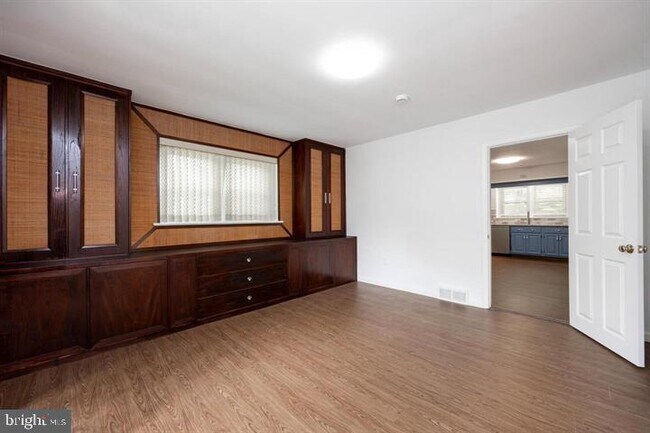 Building Photo - 1226 Fleetwood Rd