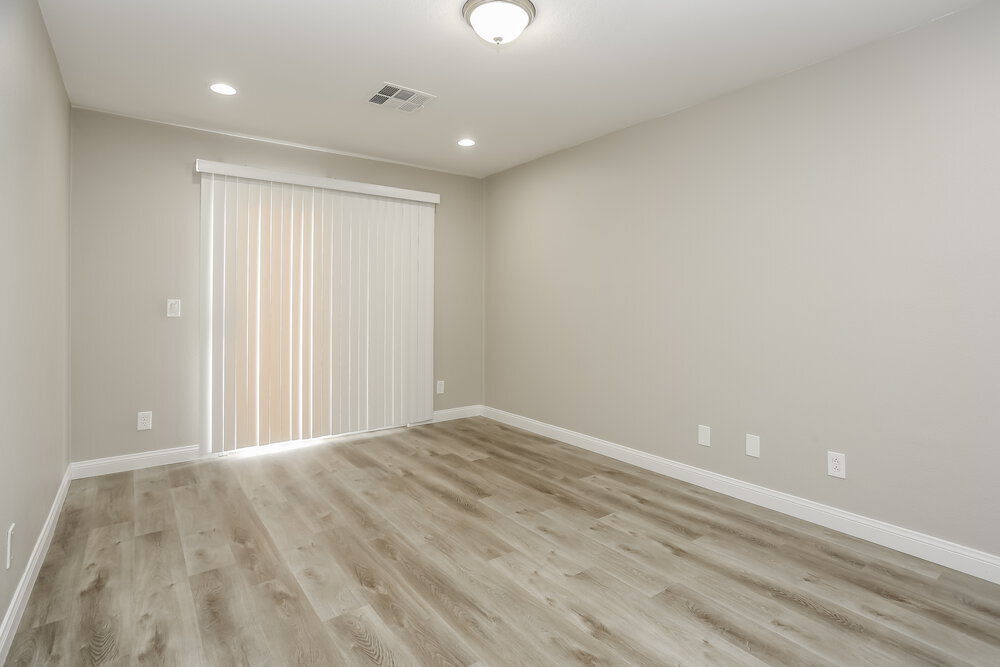 Building Photo - 8724 Honey Vine Ave