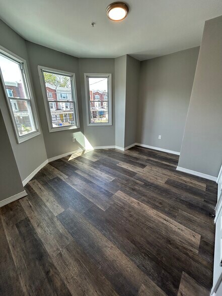 Building Photo - 1151 S 52nd St
