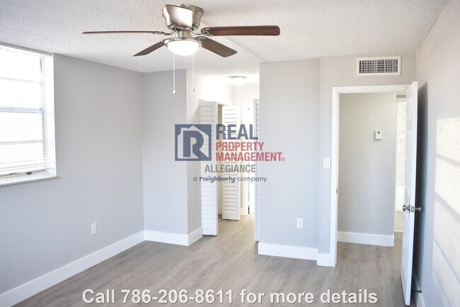 Building Photo - Modern Charm: Newly Renovated 2 Bed 2 Bath Rental Gem Awaits!