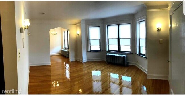 Building Photo - 9218 S Bishop St