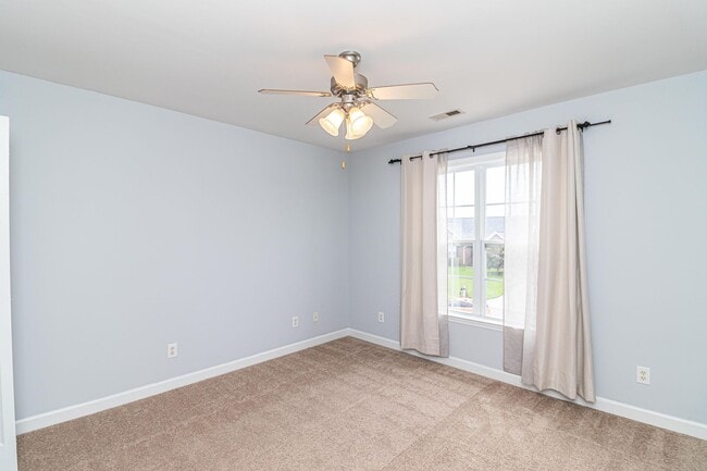Building Photo - 109 Beatrice Dr