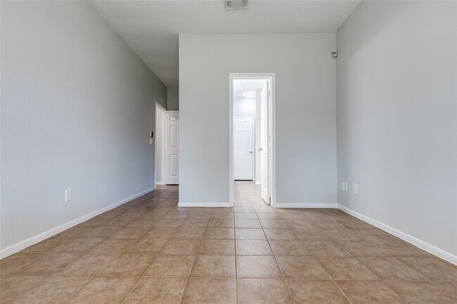 Building Photo - 3012 High Plains Dr