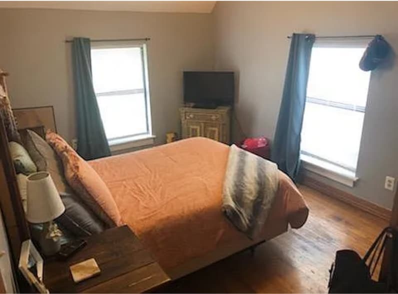 Bedroom 1 - 1224 Luttrell St