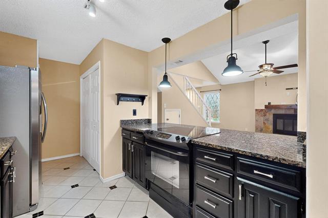 Building Photo - 1437 Palmnold Cir W