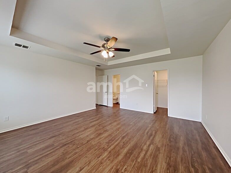 Building Photo - 16617 J Cheshier Ct