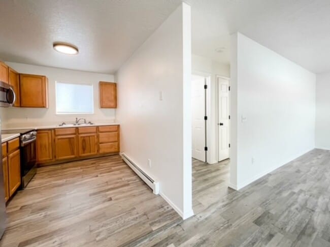 Building Photo - 1615 S 13th St W