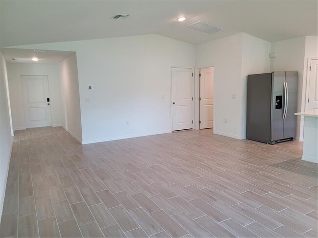 Building Photo - 11383 Baggot Ave