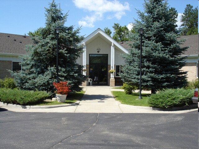 Building Photo - Excelsior Court Apartments