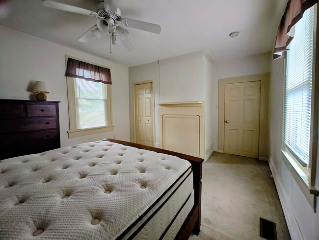 Building Photo - Providence Forge 2 bedroom farmhouse