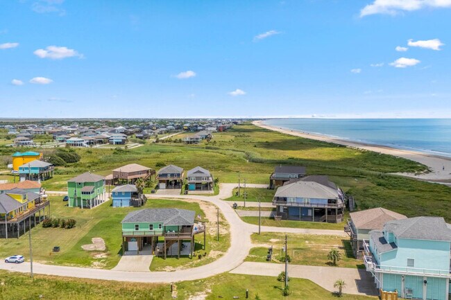 Building Photo - 804 1/2 Johnson Crawford Cir