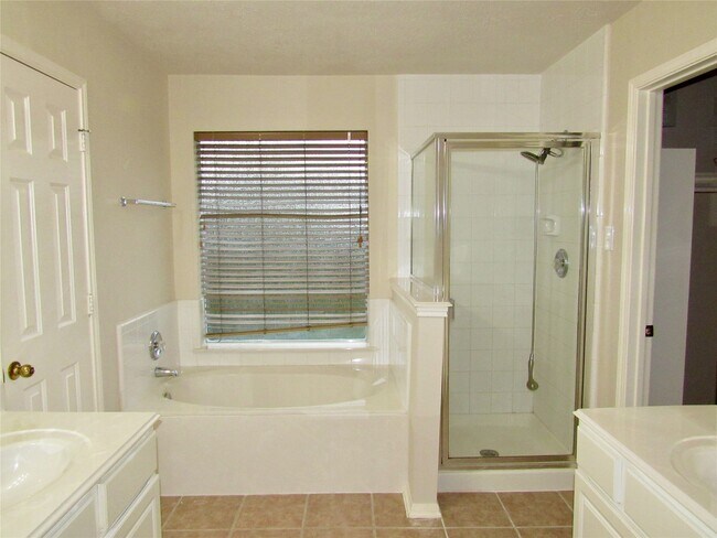 Building Photo - 11126 Cactus Point Ct