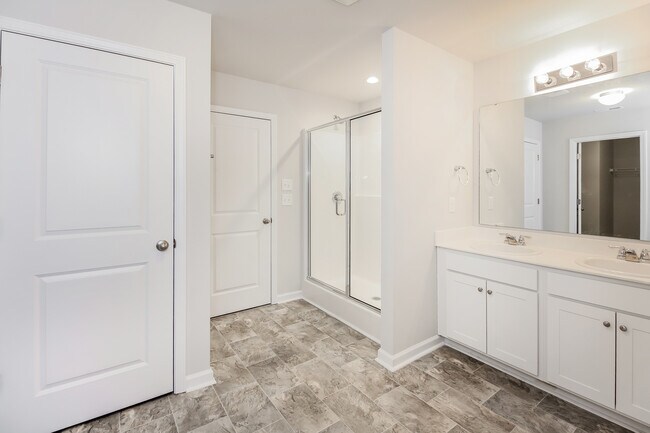 Building Photo - 2975 Ember Brook Ct, Castle Hayne, NC