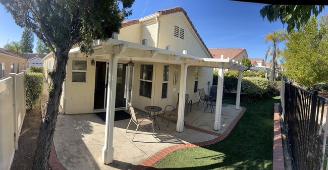 Building Photo - 40656 Corte Albara