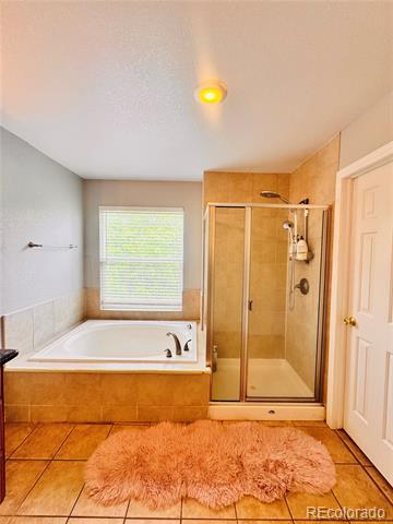 Building Photo - 9633 E Caley Cir