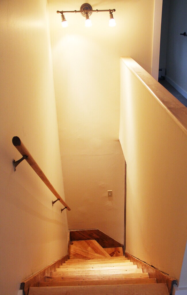 Building Photo - 63 Peru St