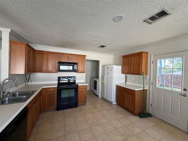 Building Photo - 5416 Comanche Wells Dr