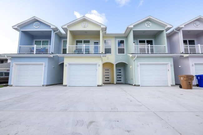 Building Photo - 14010 Fortuna Bay Dr
