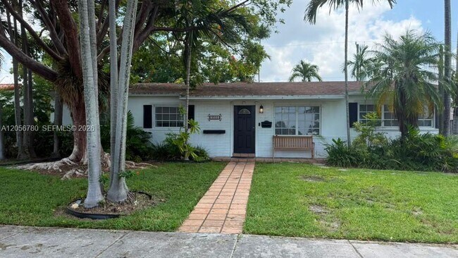 Building Photo - 3300 SW 126th Ave