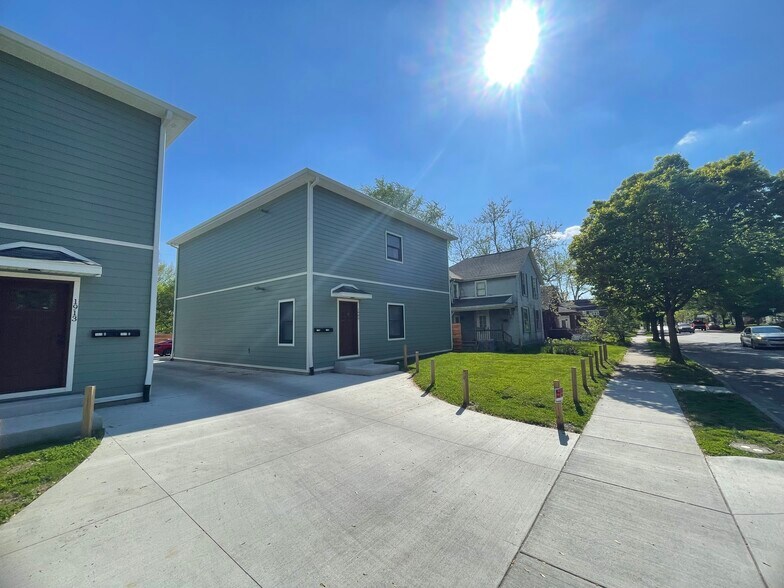 Building Photo - 1909 Greenbush St