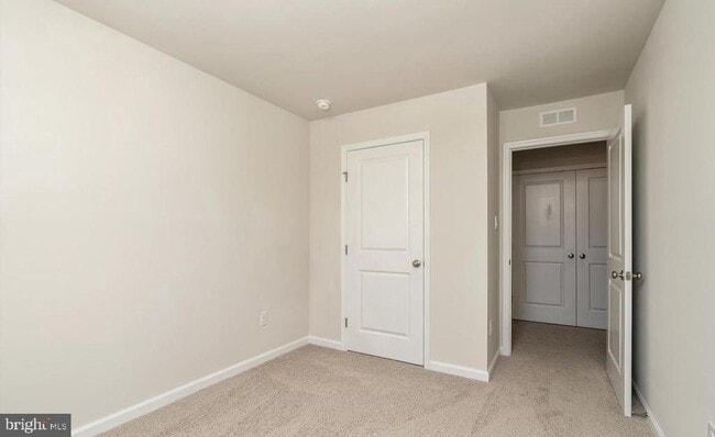 Building Photo - 66 Nelsons Wy