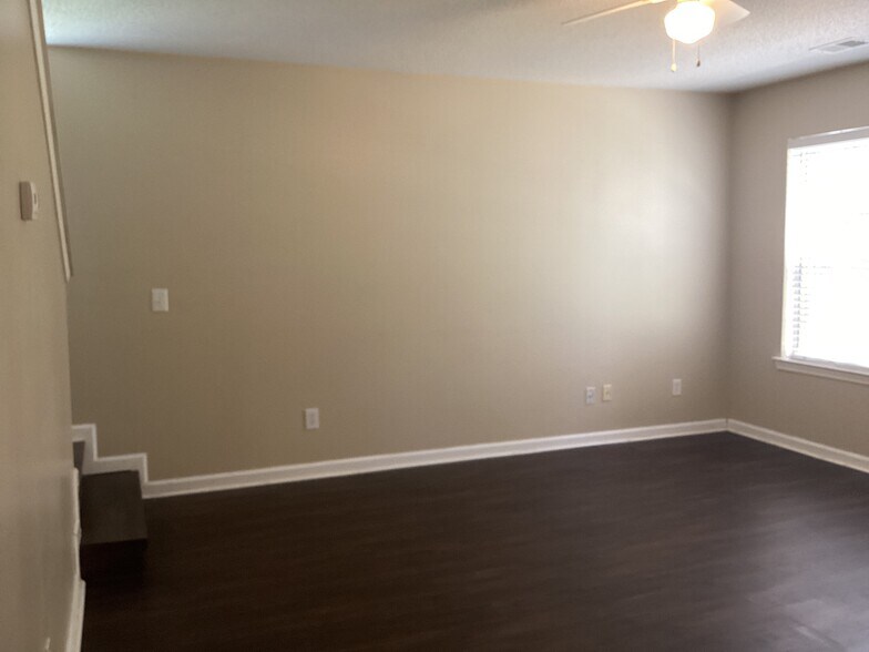 Building Photo - 259 Stoney Crossing
