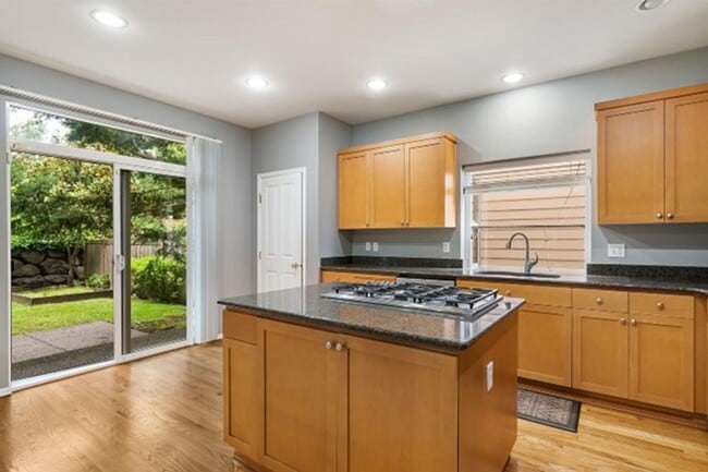 Building Photo - A Beautiful Picture Perfect Home with 4 Be...