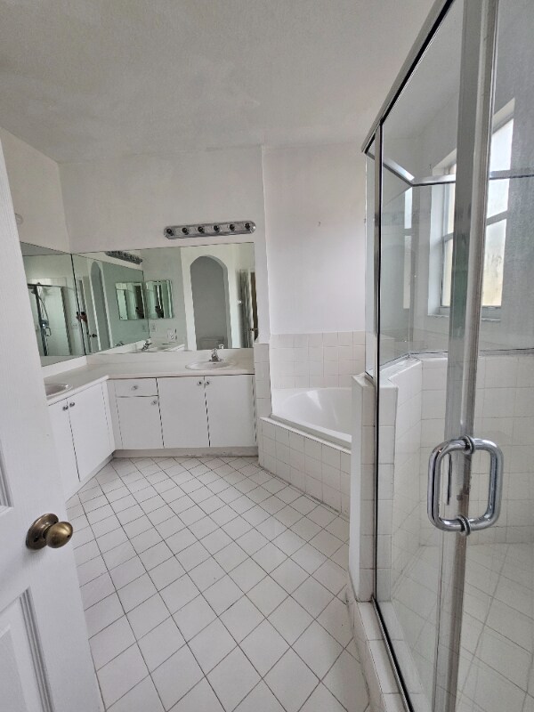 Building Photo - 12819 SW 135th Terrace