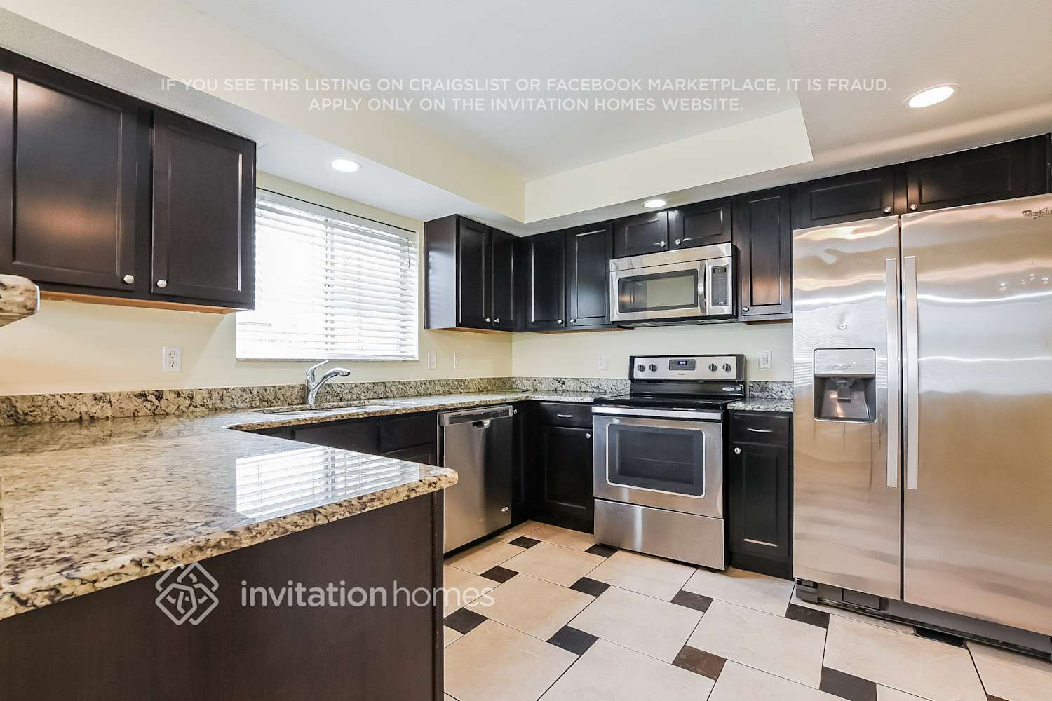 Building Photo - 3741 Linsbury St