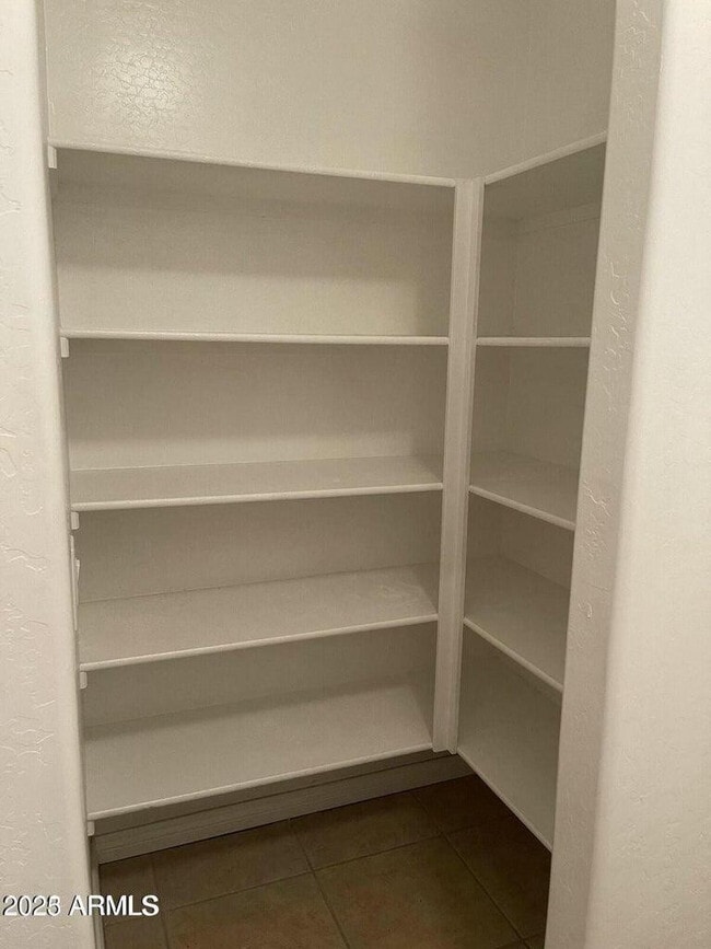 Building Photo - 3117 S Southwind Dr