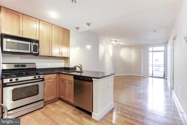 Building Photo - 1211 13th St NW