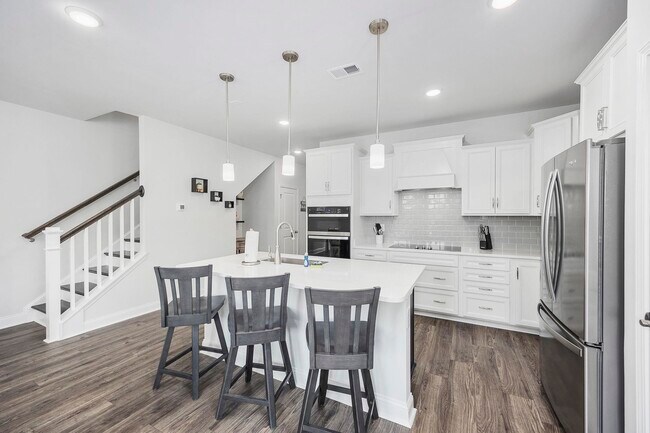 Building Photo - 5115 Double Eagle Wy