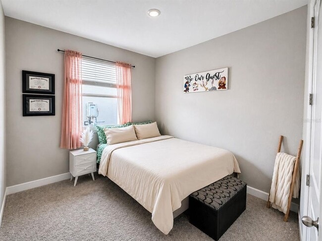 Building Photo - 128 Arlington Square Ct