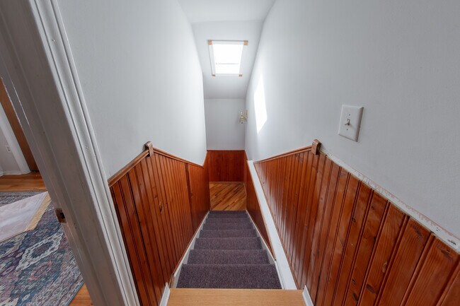 Building Photo - 1304 N Campbell Ave