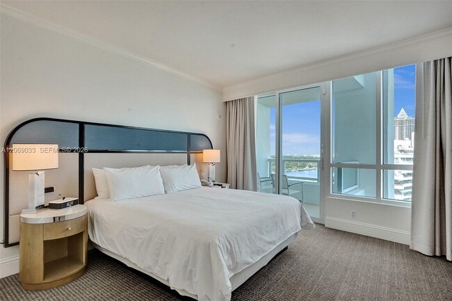 Building Photo - 4401 Collins Ave