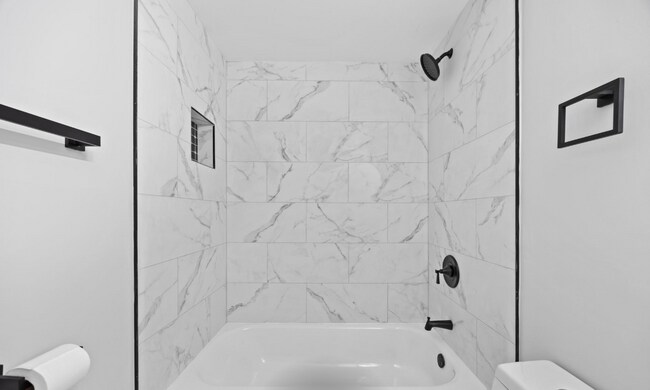 Building Photo - Sparrow Point #B