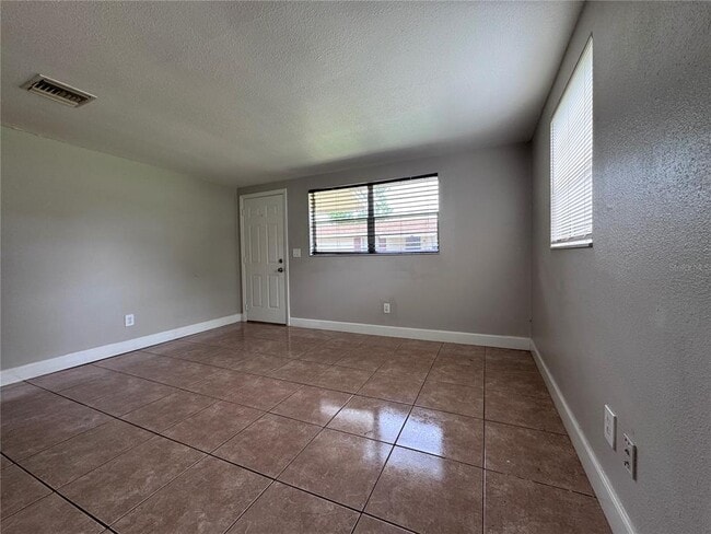 Building Photo - 514 Winham St