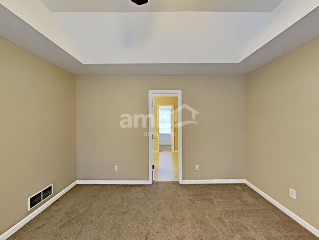 Building Photo - 4101 S Fork Dr
