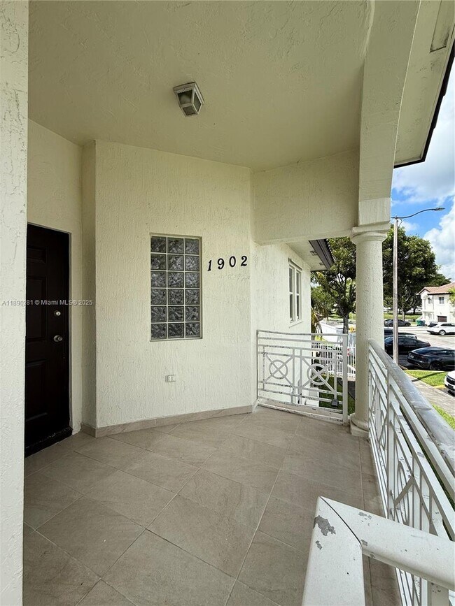 Building Photo - 8840 NW 111th Ave