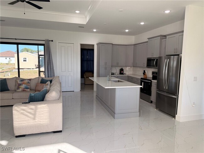 Building Photo - 941 Columbus Blvd