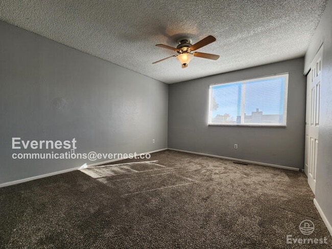 Building Photo - 8119 W 54th Pl