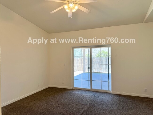 Building Photo - Spacious 3 Bed 2 Bath Home!