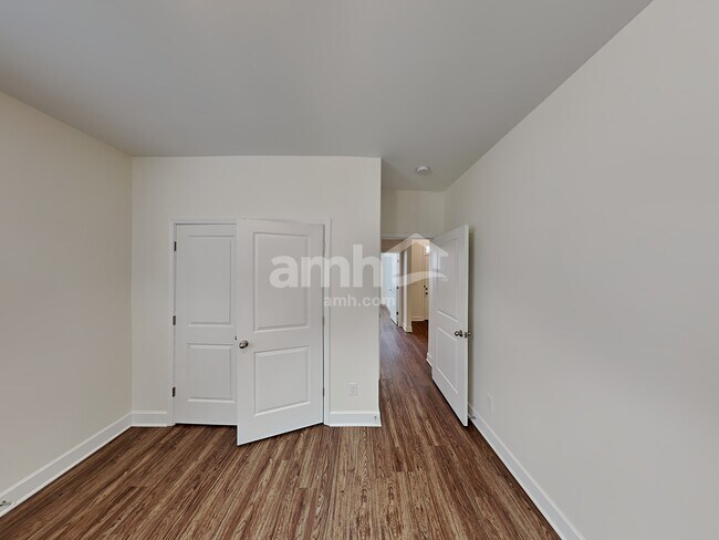 Building Photo - 4308 Longfellow Dr