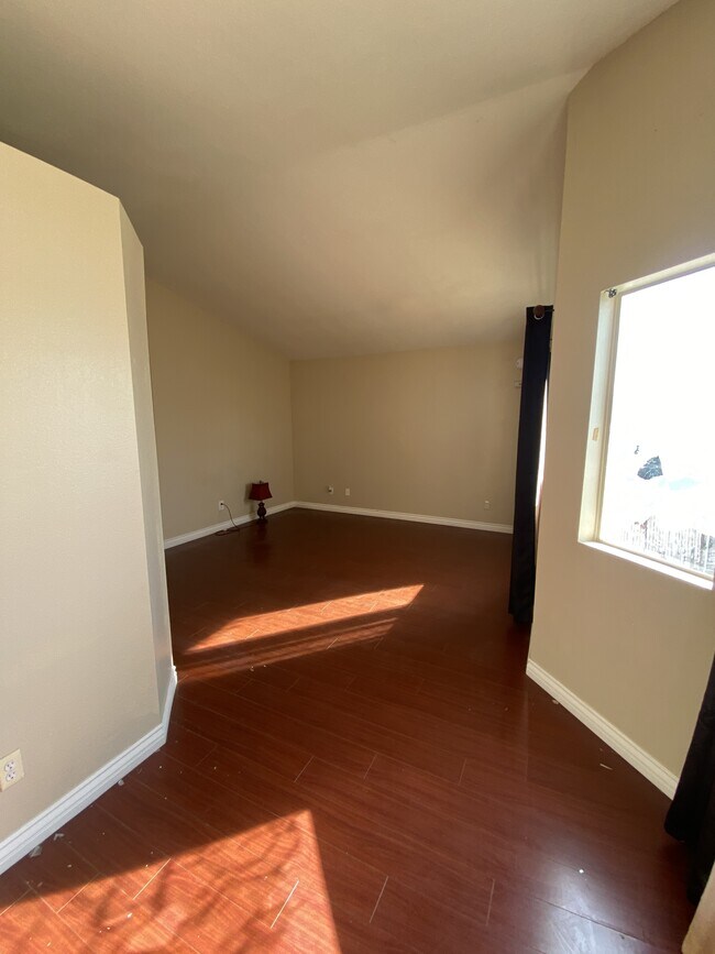 Building Photo - 16502 Mango Way