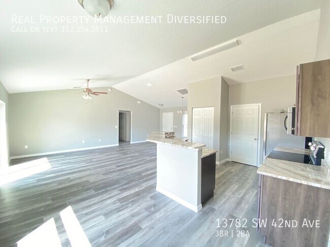 Building Photo - 13782 SW 42 Ave