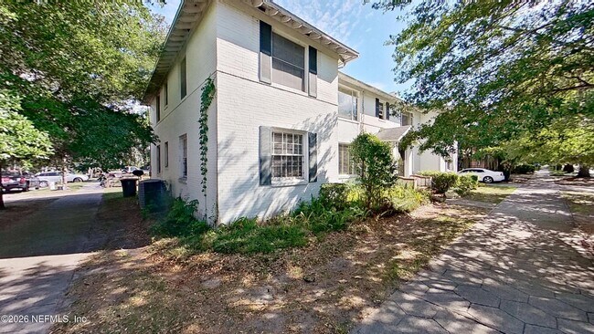 Building Photo - 3102 Riverside Ave