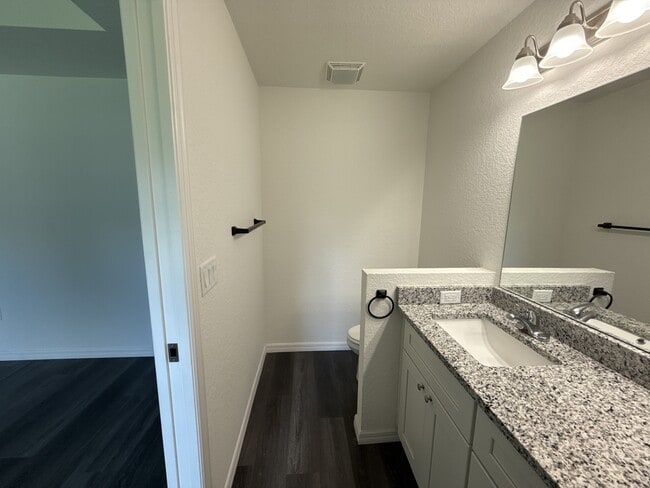 Building Photo - 26 Malauka Cir